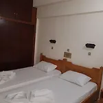 Paradise Hotel 2*