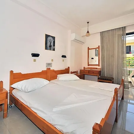 Hotel Paradise 2*