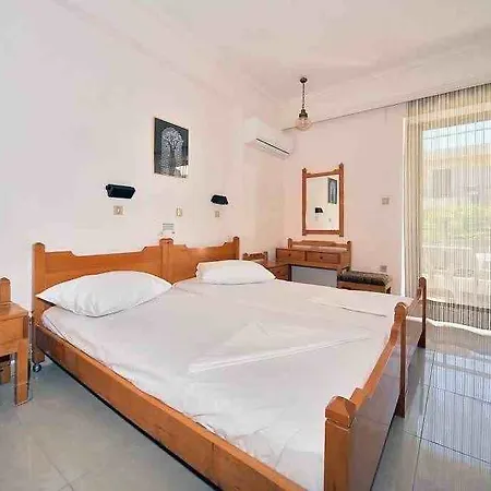 Hotel Paradise 2*